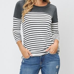 3/4 SLEEVE COLOR BLOCK TOP WITH ELBOW PATCH